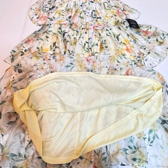Lulus Yellow Floral Tiered Maxi Dress M Cottagecore Sweetheart Chiffon NWT - Picture 11 of 11